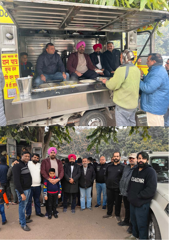 Langar in Phase 3B2 market on 22nd in connection with Pran Pratistha ceremony of Ramlalla.